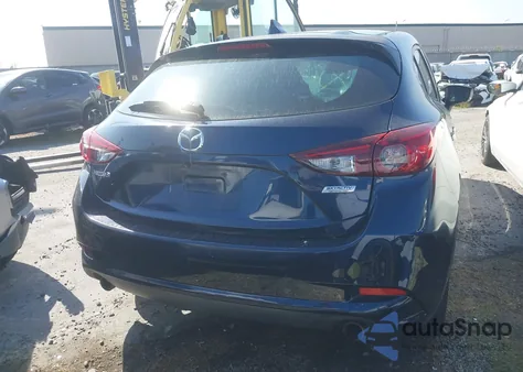 2018 Mazda Mazda3 Touring z USA, uszkodzony, nr VIN 3MZBN1L36JM254846